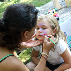 No7-camper-gets-face-painted